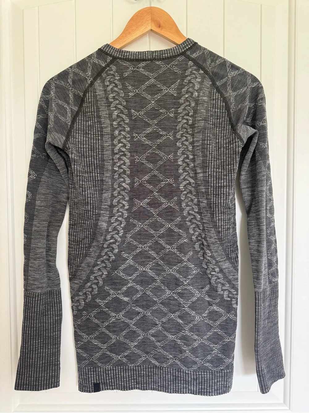 Lululemon Rest Less Pullover Heathered Black Gray Diamond Jacquard Knit Top 6
